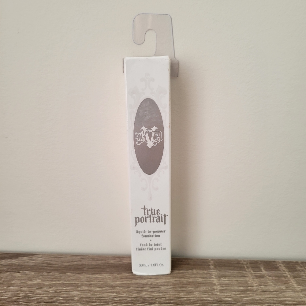 Kat Von D liquid to powder foundation tan 060